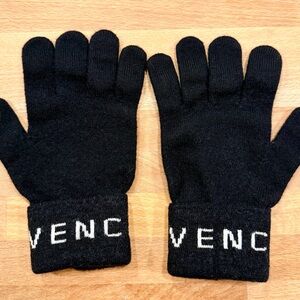 Givenchy Black Knit Gloves
